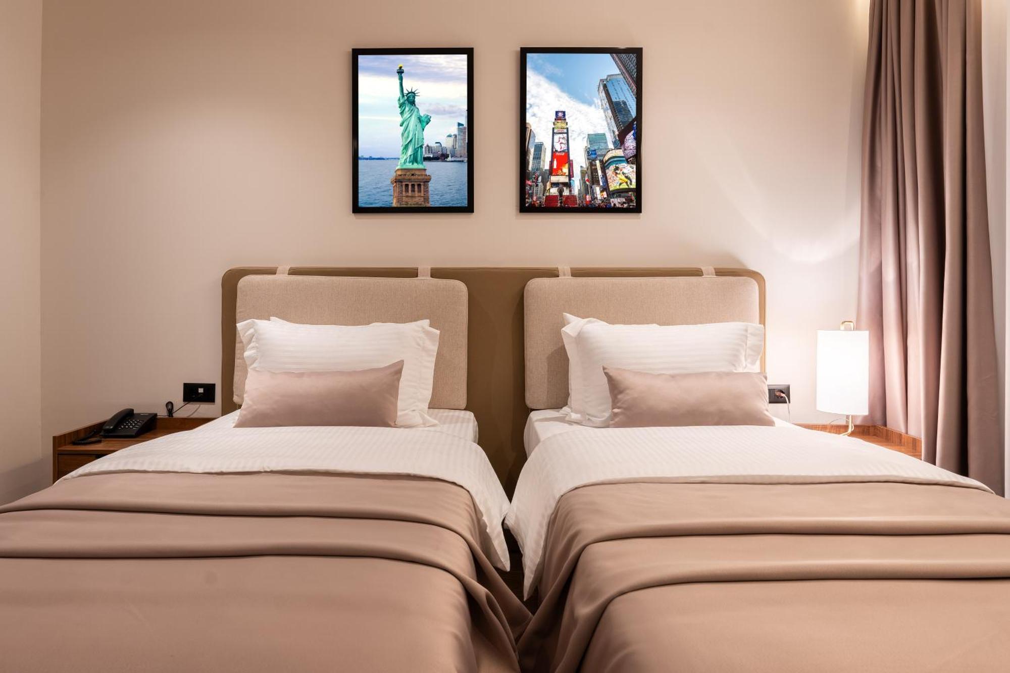 Ruby Hotel Prishtina Pristina Buitenkant foto