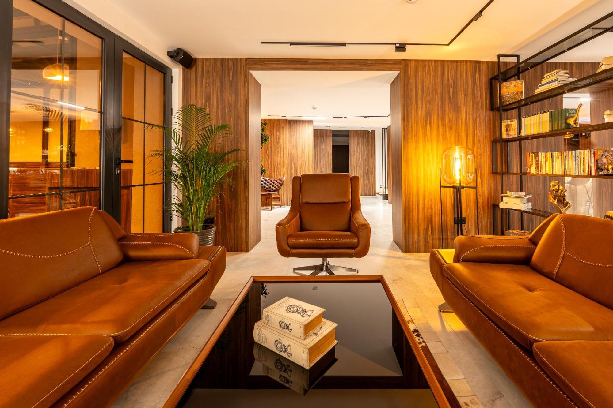 Ruby Hotel Prishtina Pristina Buitenkant foto