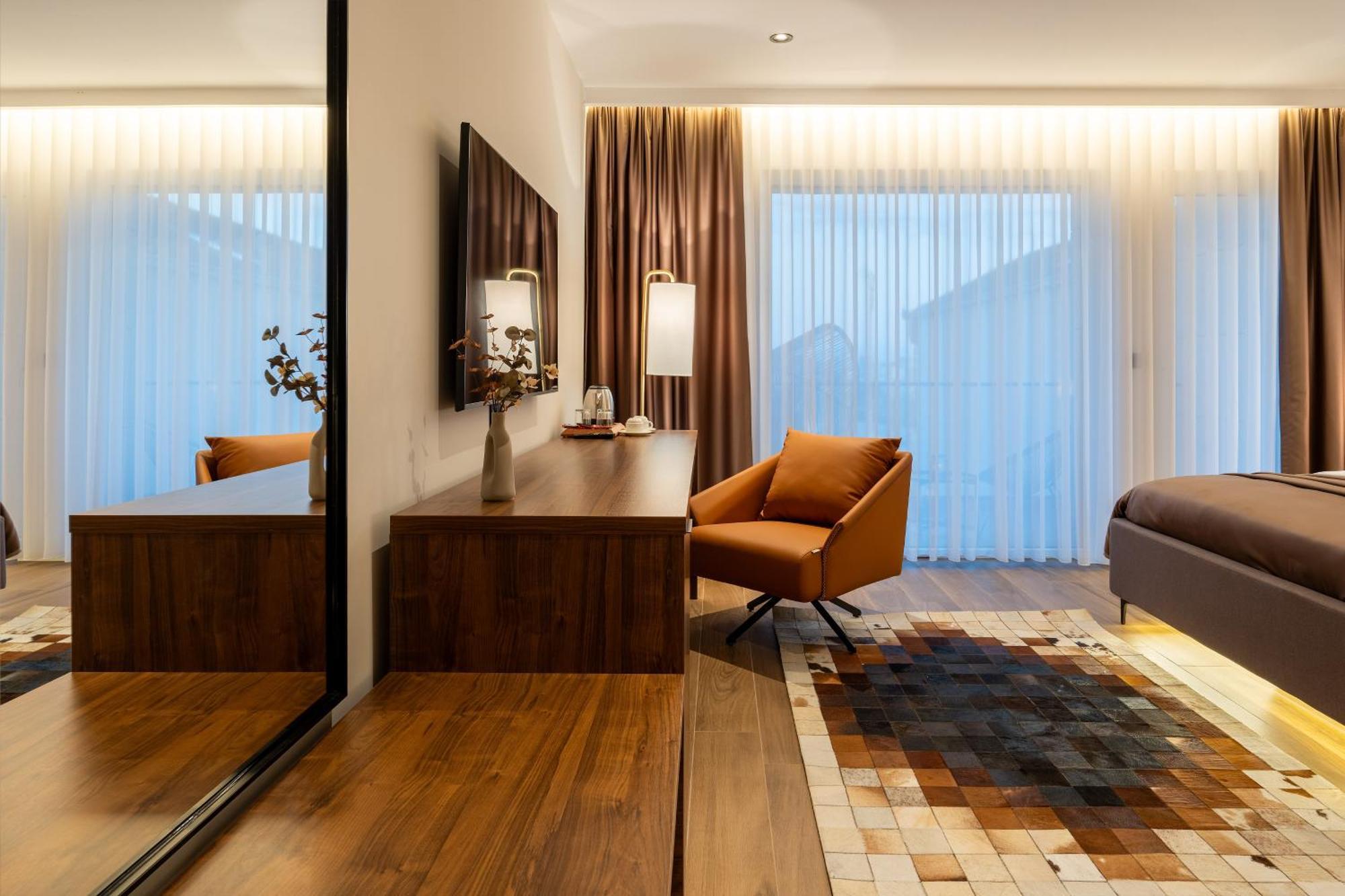 Ruby Hotel Prishtina Pristina Buitenkant foto