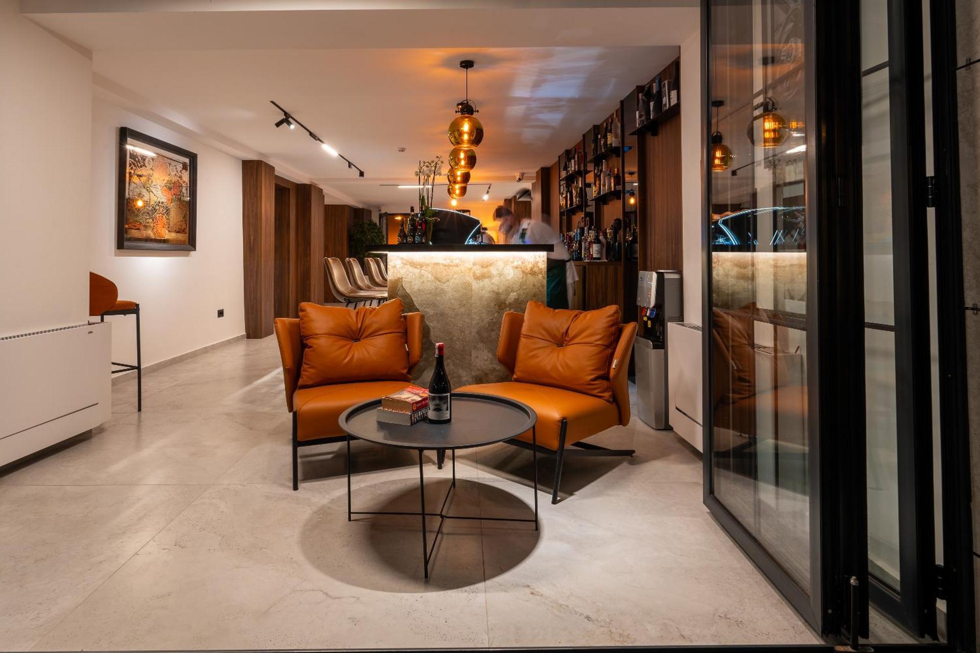 Ruby Hotel Prishtina Pristina Buitenkant foto